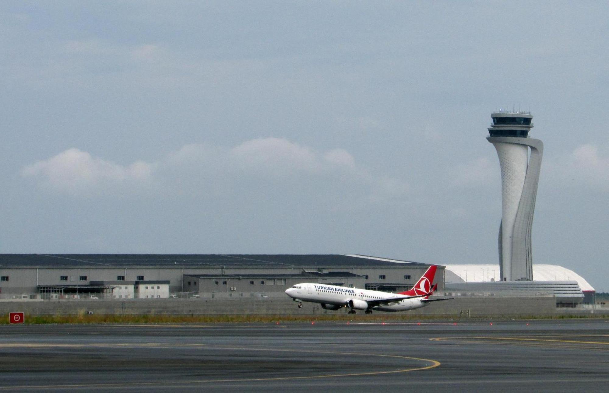 Neighbor Airport Apartment Arnavutkoy Bagian luar foto